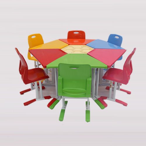 Círculos do Conjunto Trapezinho Infantil-poltrona-com-mesa-central